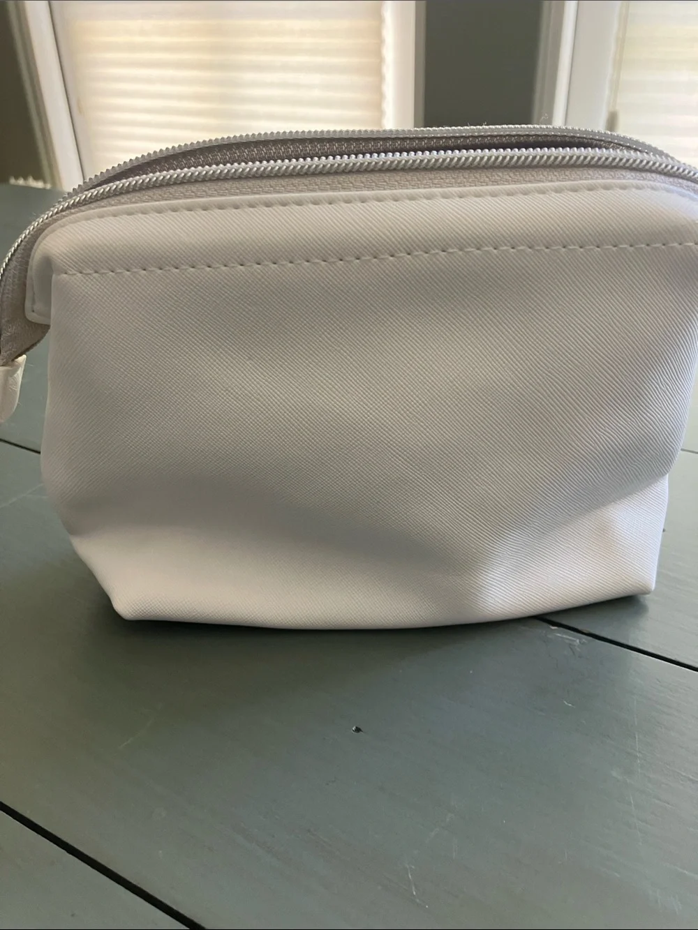 SWAROVSKI White w/ Silver Crystal Accent + Embossed Logo Makeup Travel Pouch OS